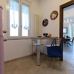 Dom wakacyjny Roberta Mandello del Lario