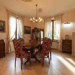 Dom wakacyjny Roberta Mandello del Lario