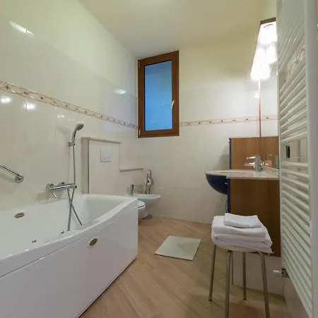 Casa vacanze Olcio - Al Mandello del Lario