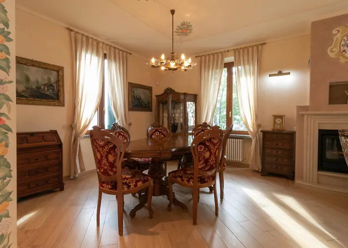 Ferienhaus Roberta Mandello del Lario